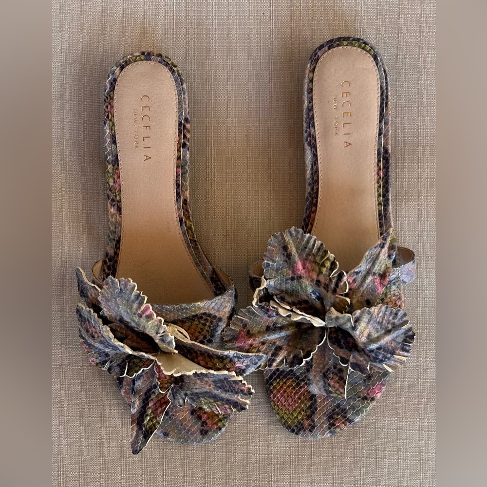 CECELIA NEW YORK Pastel Multicolor Snakeskin Bow Lila Sandals - Picture 8 of 8